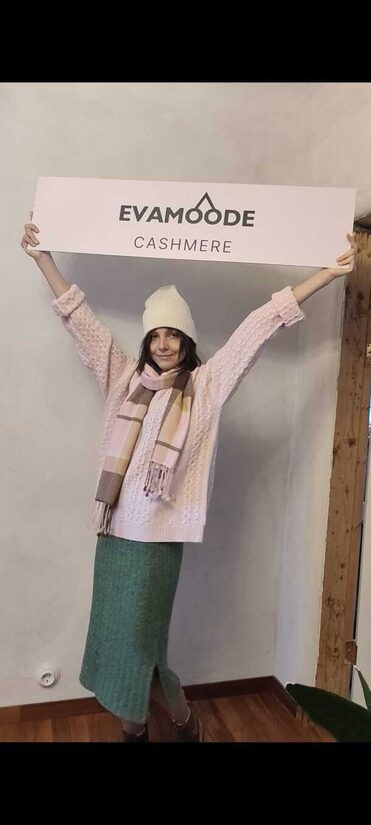 KAŠMIRA DŽEMPERIS EVAMOODE FLAMINGO