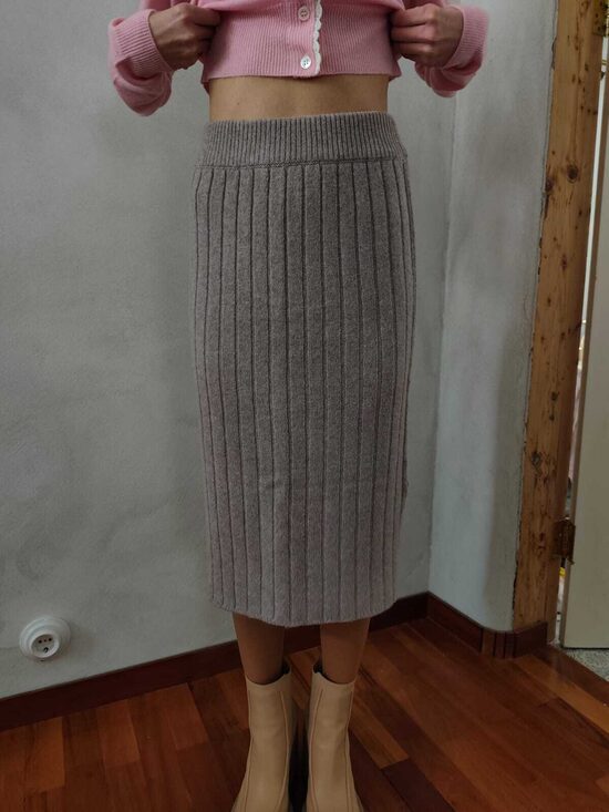 70% MERINO 30 % KAŠMIRA SVĀRKI GAIŠI BRŪNI PRIMADONNA